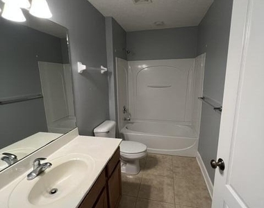 200 Joseph Lake Court - Photo Thumbnail 23