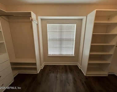 200 Joseph Lake Court - Photo Thumbnail 18