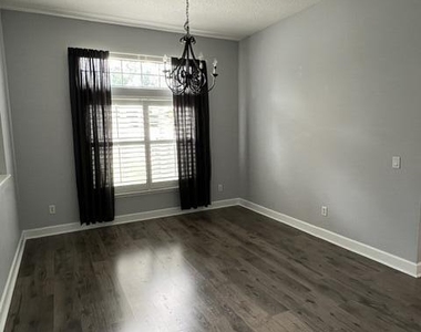 200 Joseph Lake Court - Photo Thumbnail 11
