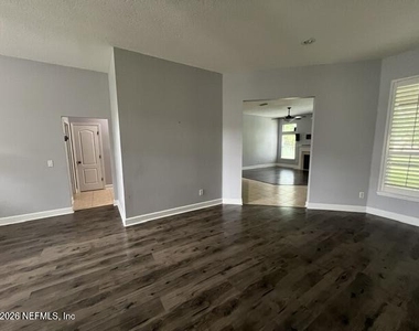 200 Joseph Lake Court - Photo Thumbnail 13