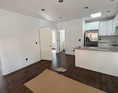 3726 N Racine Avenue - Photo Thumbnail 1