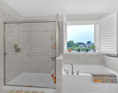16w674 Hawthorne Court - Photo Thumbnail 15
