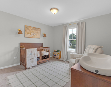 16w674 Hawthorne Court - Photo Thumbnail 17