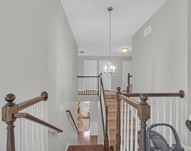 16w674 Hawthorne Court - Photo Thumbnail 12