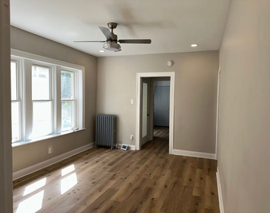 11320 S Edbrooke Avenue - Photo Thumbnail 4