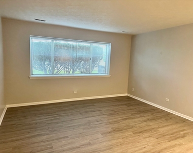 1003 Taft Avenue - Photo Thumbnail 3