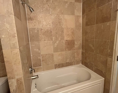 9725 Woods Drive - Photo Thumbnail 12