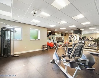 77 N Quentin Road - Photo Thumbnail 14