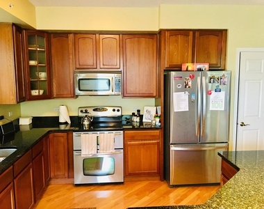 77 N Quentin Road - Photo Thumbnail 5