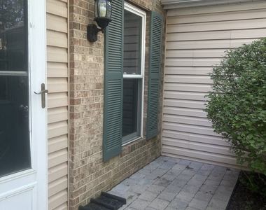 2464 Devonshire Court - Photo Thumbnail 1