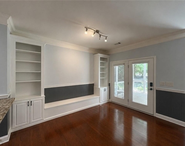 2394 Delamore - Photo Thumbnail 9