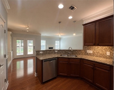 2394 Delamore - Photo Thumbnail 12