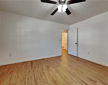3194 Watson Meadow Lane - Photo Thumbnail 10