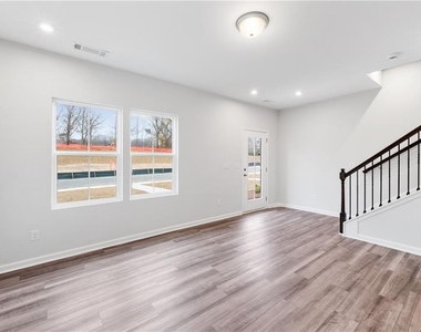 909 Colton Drive - Photo Thumbnail 1