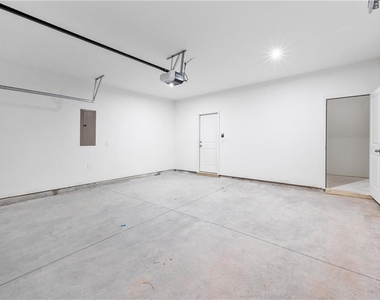 909 Colton Drive - Photo Thumbnail 17