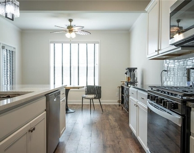 729 Glenside Drive - Photo Thumbnail 11