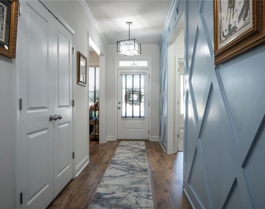 729 Glenside Drive - Photo Thumbnail 12