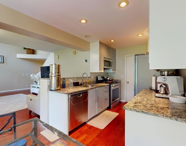 2890 Ashling Court - Photo Thumbnail 5
