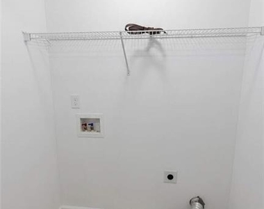 2861 Creek Bottom Court - Photo Thumbnail 19