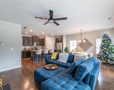 2205 Apollo Place - Photo Thumbnail 13