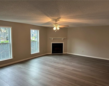 1923 Cheatham Woods Drive - Photo Thumbnail 1