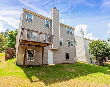 3035 Whittier Way - Photo Thumbnail 6