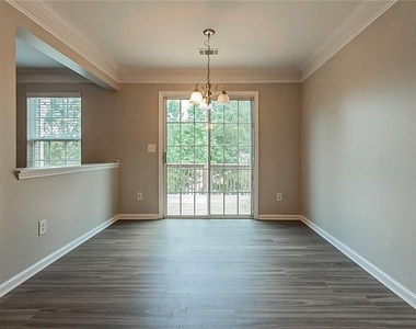 3035 Whittier Way - Photo Thumbnail 13