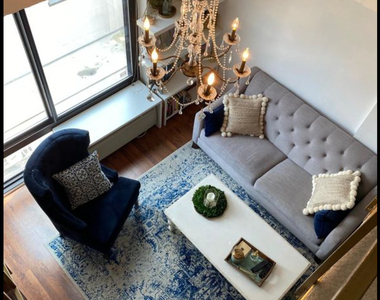 1221 N Dearborn Street - Photo Thumbnail 9