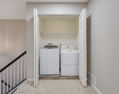 3061 Hughsdale Street - Photo Thumbnail 21