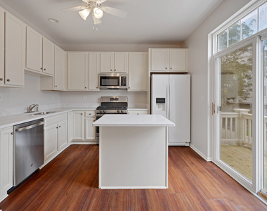 3061 Hughsdale Street - Photo Thumbnail 8