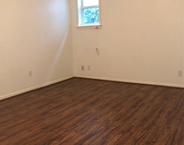 4236 Ruskin Street - Photo Thumbnail 9
