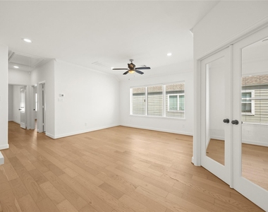 946 Judiway Street - Photo Thumbnail 15