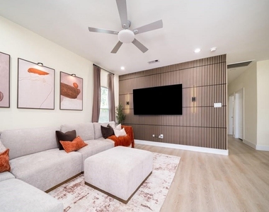 6743 Madrid St Street - Photo Thumbnail 13