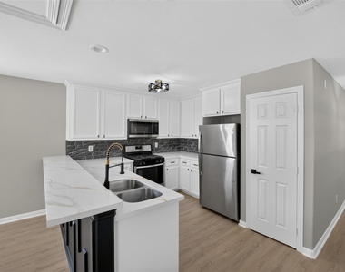2917 Avenue M - Photo Thumbnail 24