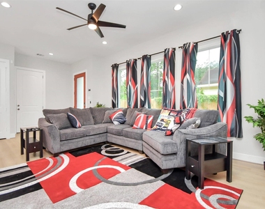 5718 Beall Street - Photo Thumbnail 1