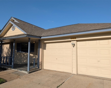 21506 Bluebonnet Meadow Lane - Photo Thumbnail 13