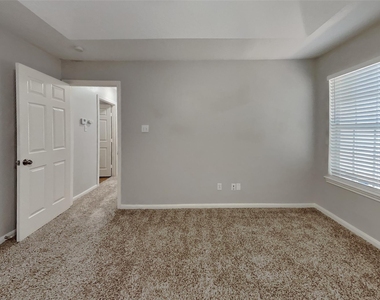 1745 Fay Drive - Photo Thumbnail 7