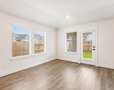 2814 Clapbread Lane - Photo Thumbnail 8