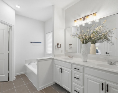 1110 Birdsall Street - Photo Thumbnail 19