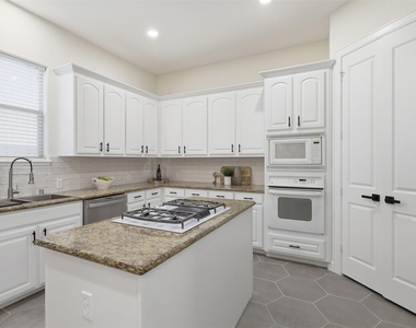 1110 Birdsall Street - Photo Thumbnail 13