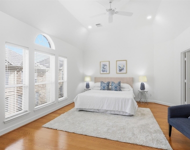 1110 Birdsall Street - Photo Thumbnail 16