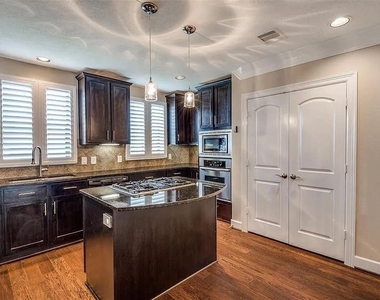 1126 Hempstead Villa Lane - Photo Thumbnail 4