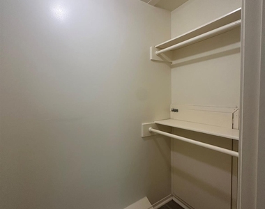 11719 Scottsdale Drive - Photo Thumbnail 16