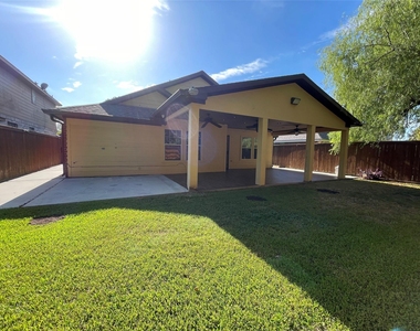 9715 Raul Hector Drive - Photo Thumbnail 21