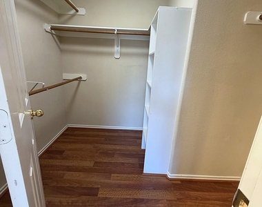 16619 Newglen Lane - Photo Thumbnail 15