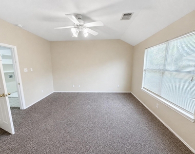 16619 Newglen Lane - Photo Thumbnail 14