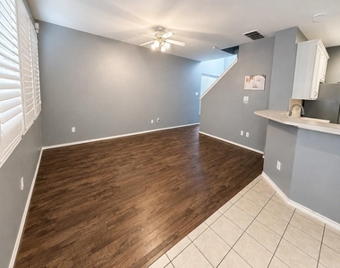 16619 Newglen Lane - Photo Thumbnail 2