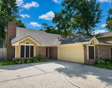 12518 Dolgo Drive - Photo Thumbnail 35