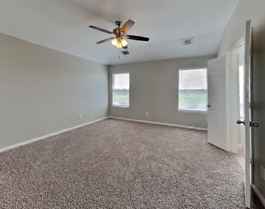 2018 Vanderwilt Lane - Photo Thumbnail 5