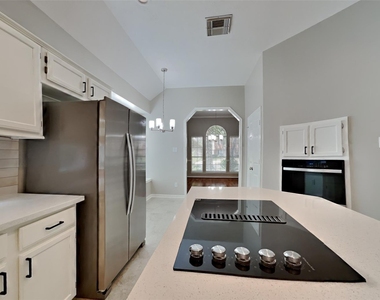 7219 Bethany Bay Drive - Photo Thumbnail 3